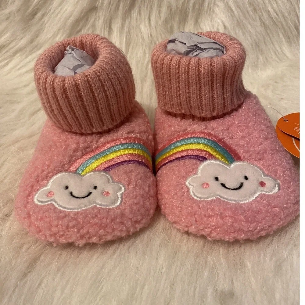 Wonder Nation Slippers Girls Size 5 Pink Fuzzy Rainbow Bootie Shoes NEW